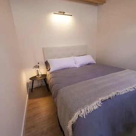 Апартаменти Atico Patio De La Plata *