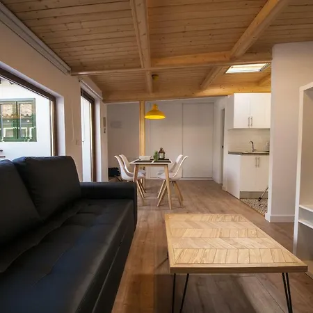 Atico Patio De La Plata Толедо