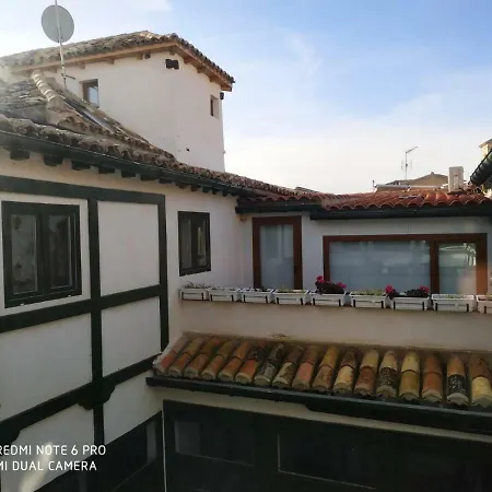 Atico Patio De La Plata Толедо