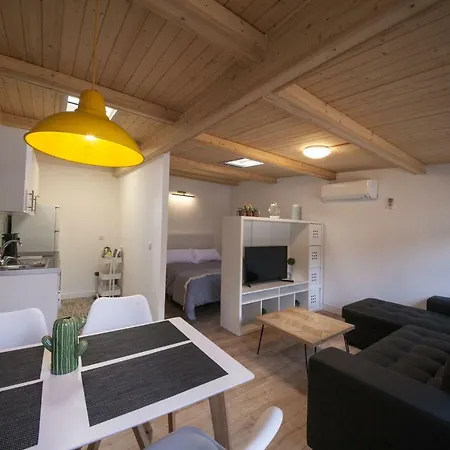 Atico Patio De La Plata Toledo